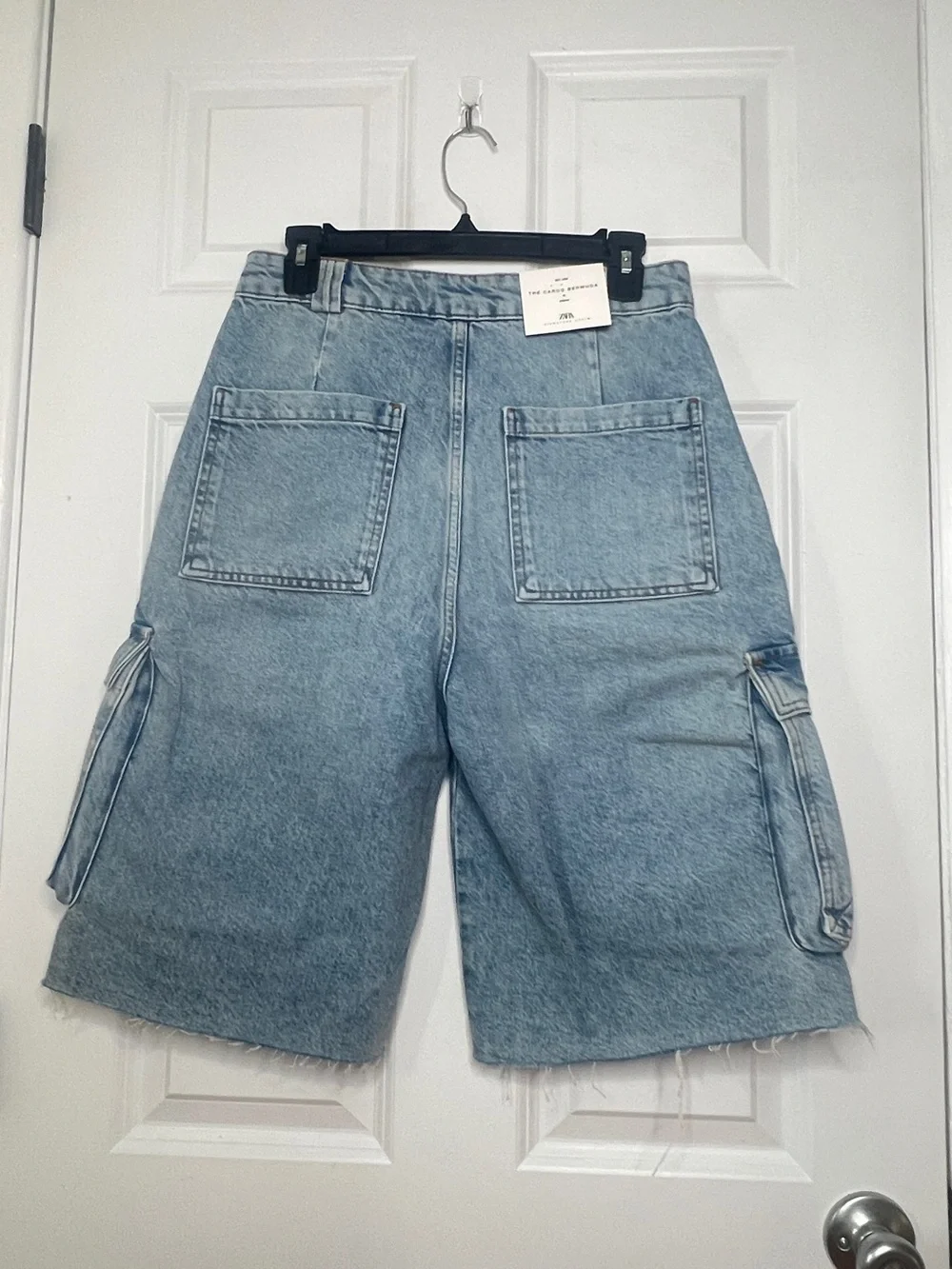 Zara Light Blue Denim Cargo Shorts with Utility Pockets - Picture 6 of 9